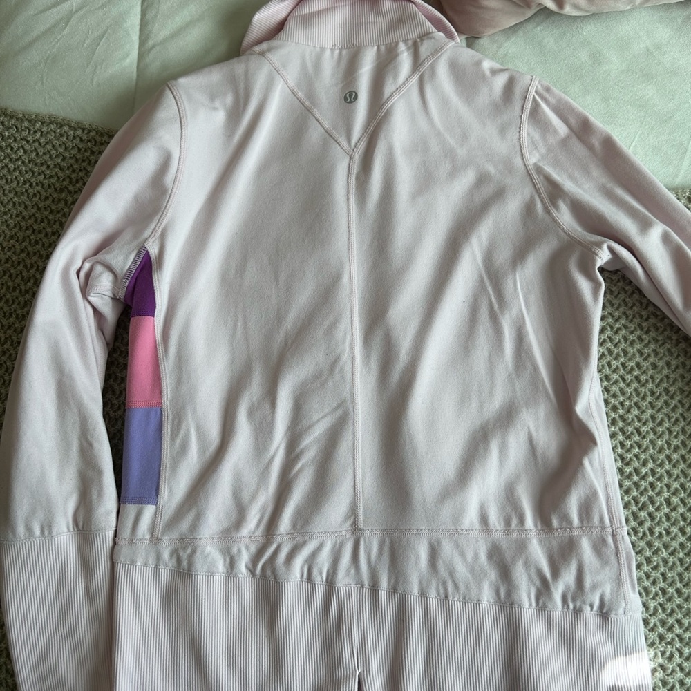 Lululemon jacket - Picture 2 of 4